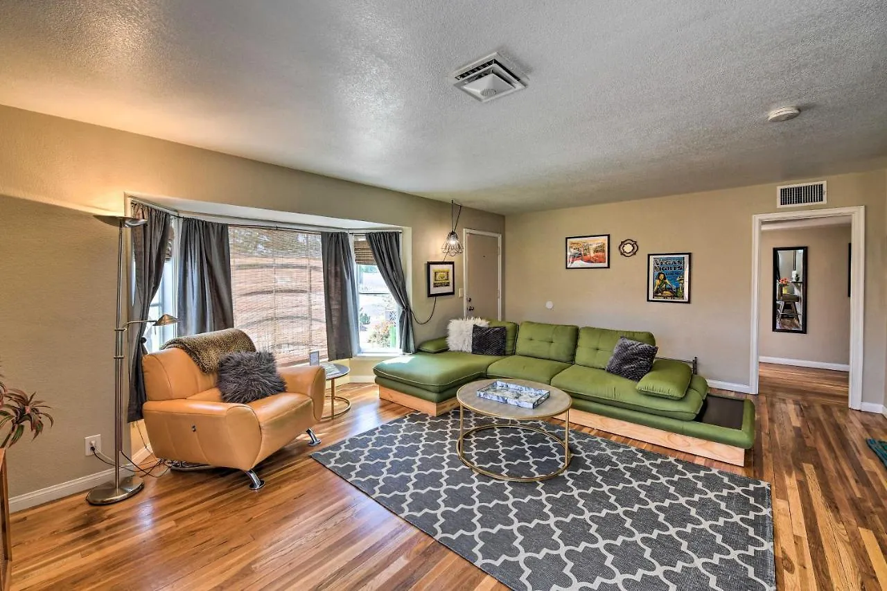 Vintage Downtown Vegas Retreat Less Than 3 Mi To Strip! Las Vegas United States