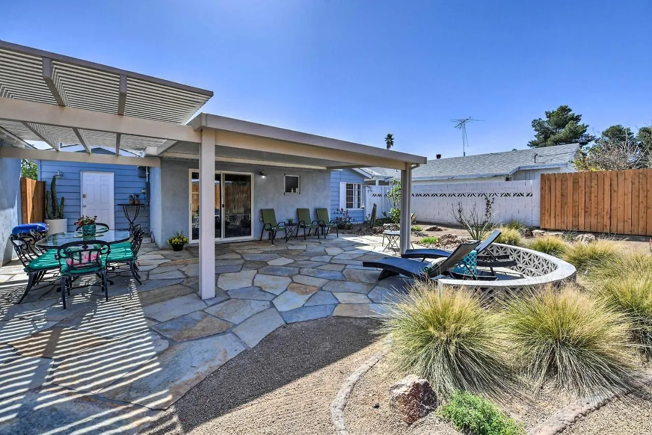 Vintage Downtown Vegas Retreat Less Than 3 Mi To Strip! Las Vegas 0*,  United States
