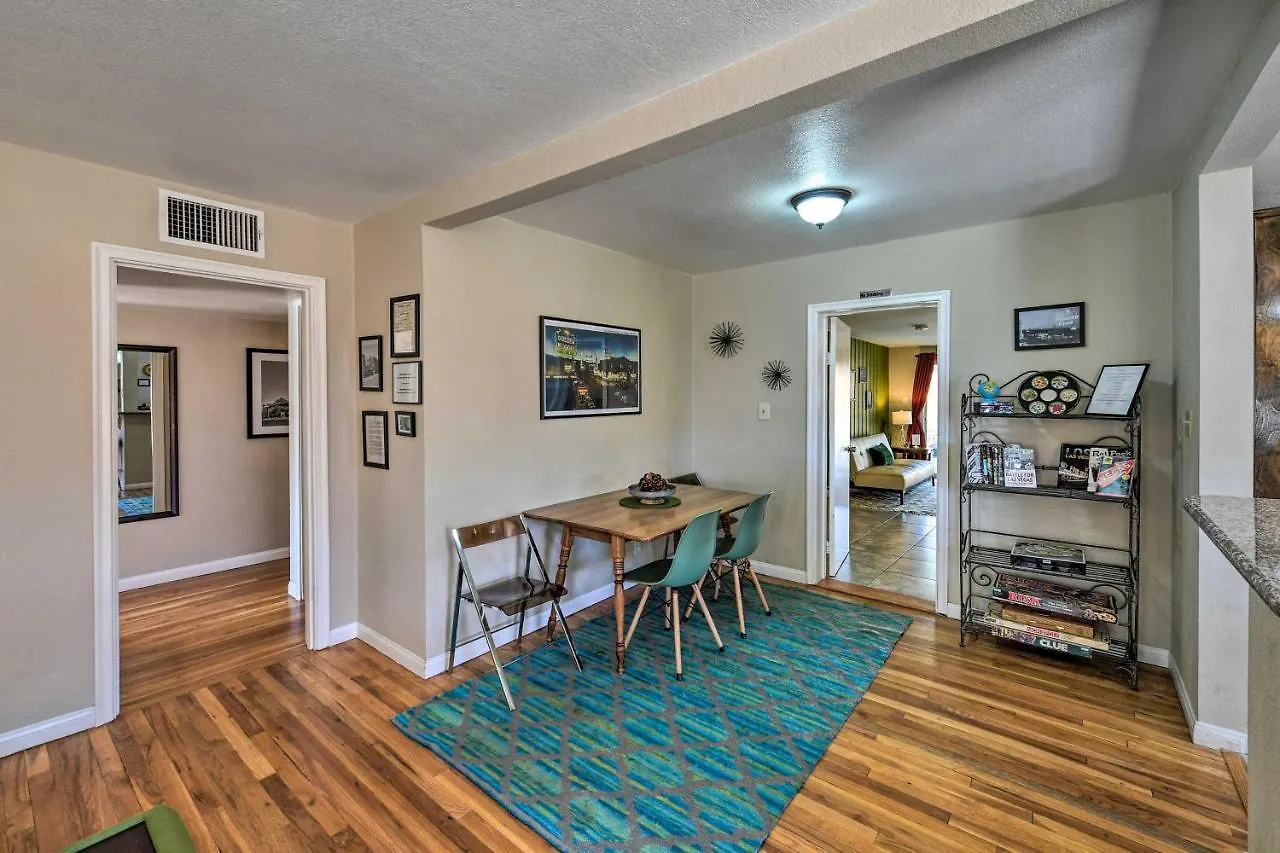 Holiday home Vintage Downtown Vegas Retreat Less Than 3 Mi To Strip! Las Vegas United States