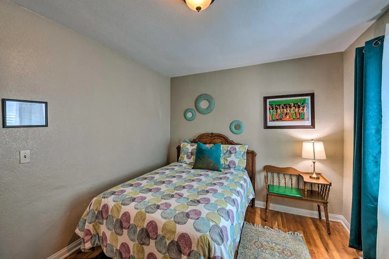 Holiday home Vintage Downtown Vegas Retreat Less Than 3 Mi To Strip! Las Vegas